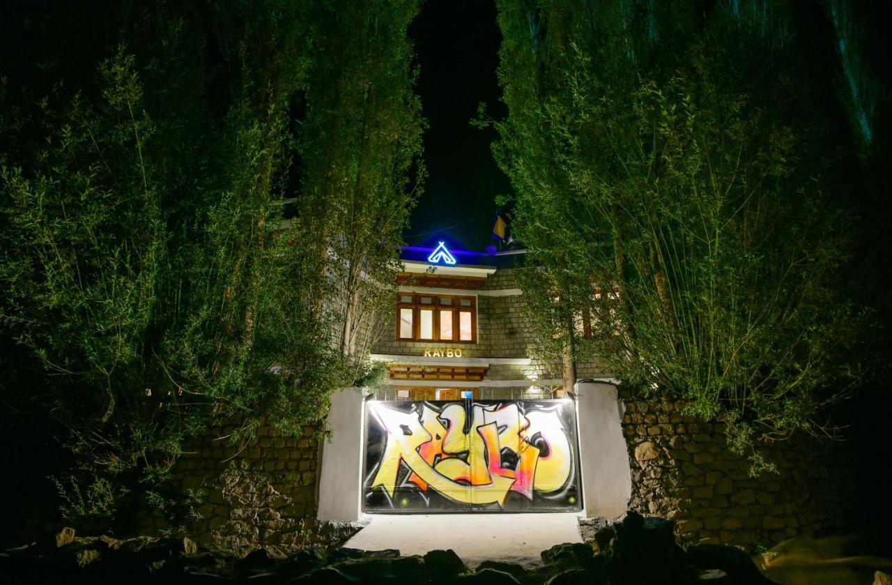 Raybo Hostel Leh Kültér fotó
