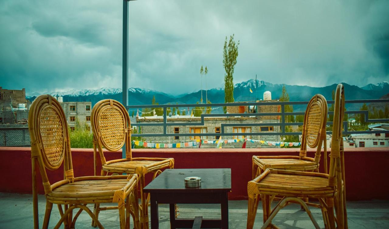 Raybo Hostel Leh Kültér fotó