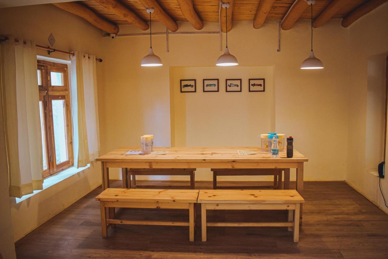 Raybo Hostel Leh Kültér fotó